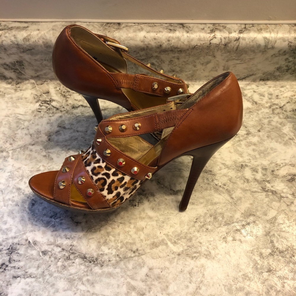 Michael Kors Shoes - Picture 4 of 9